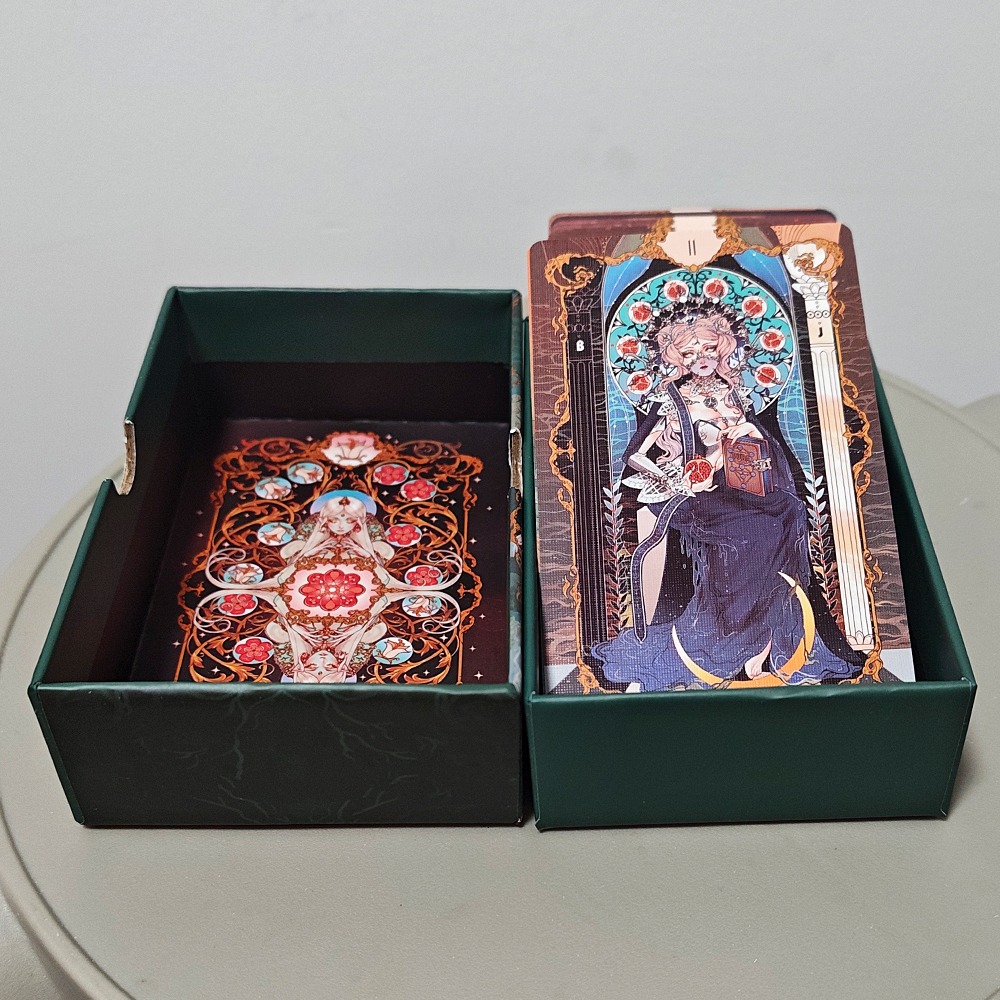 Cartes de tarot Art Nouveau à  - Tarot Cards Deck With Guidebook avis et prix